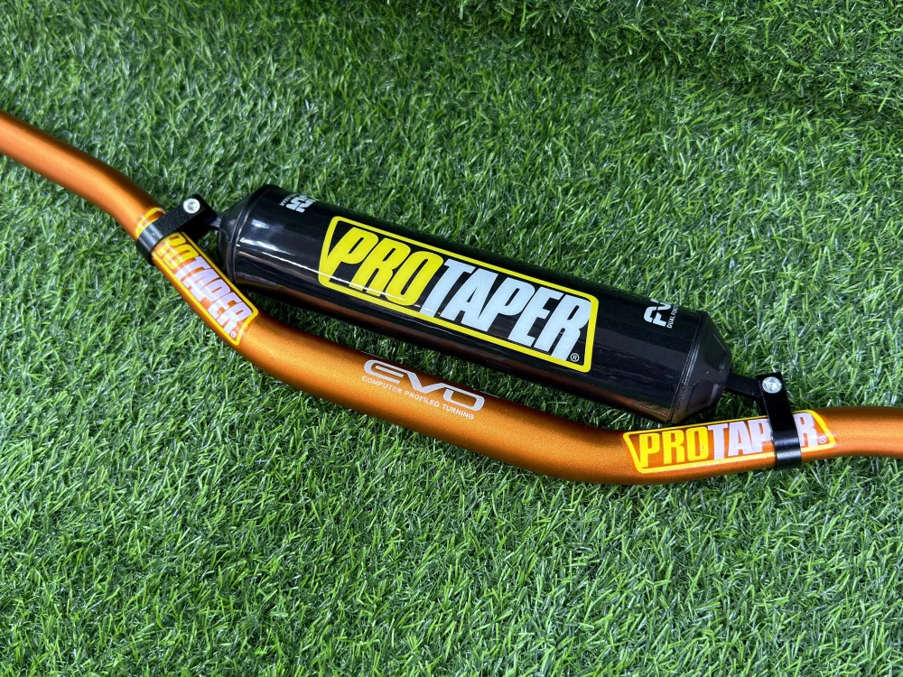 Руль алюминиевый 1-1/8 (28,6 мм)  ProTaper c перемычкой ц. Оранжевый