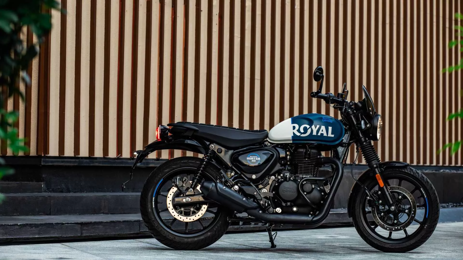 Мотоцикл Royal Enfield Hunter 350 Rebel от мотосалона Мото-Тайм
