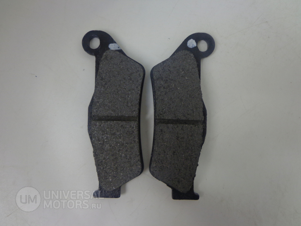 DE151037 Колодки тормозные передние